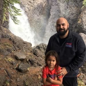 Meet your Posher, Derek amber